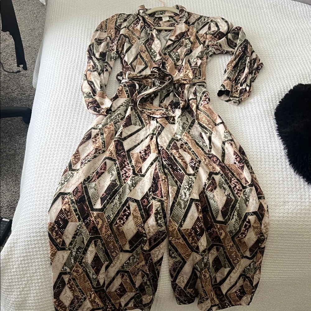 H&M Multicolor Snake print Jumpsuit Sz 2, XS -S